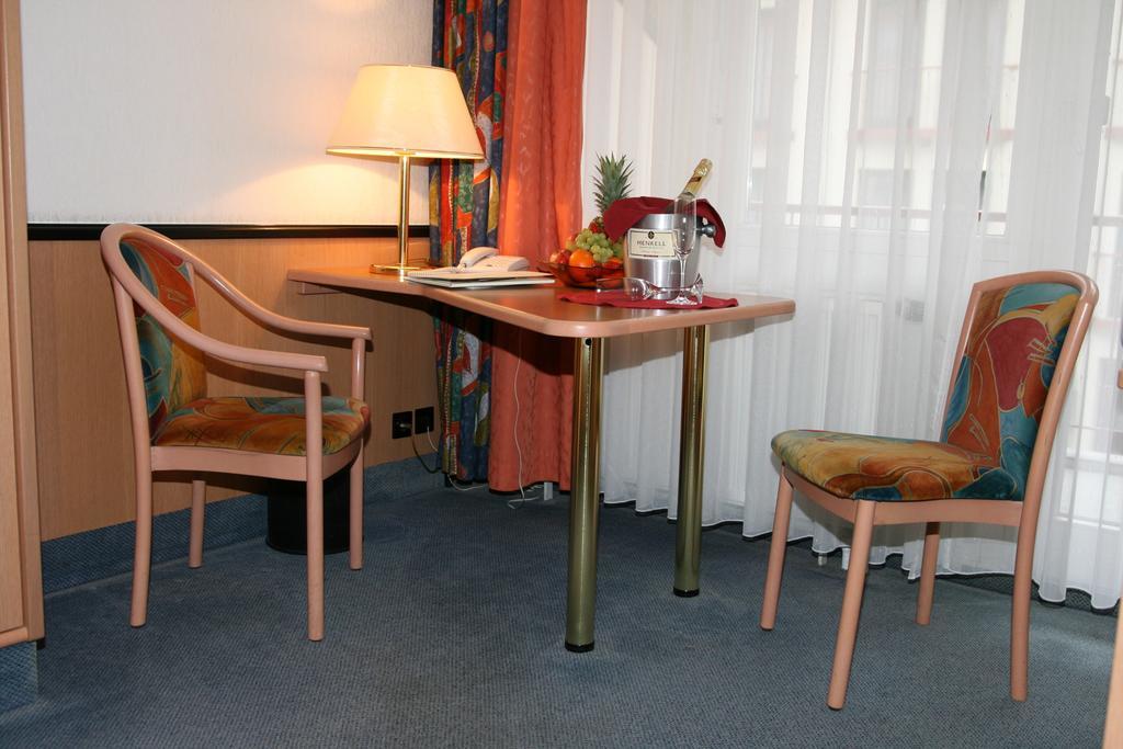 Schlosshotel Eisenach Phòng bức ảnh